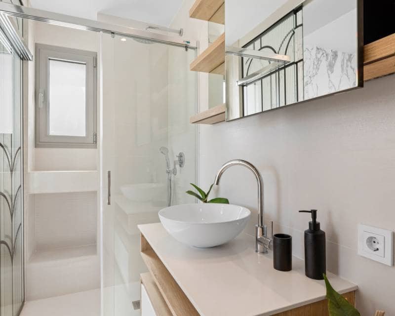 Chalet de 3 habitaciones en Los Alcázares en venta con piscina - 544.841 € (Ref: 9633347)