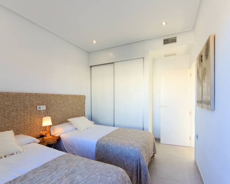 3 soveværelse Rækkehus til salg i Pilar de la Horadada med swimmingpool - € 354.900 (Ref: 9633357)