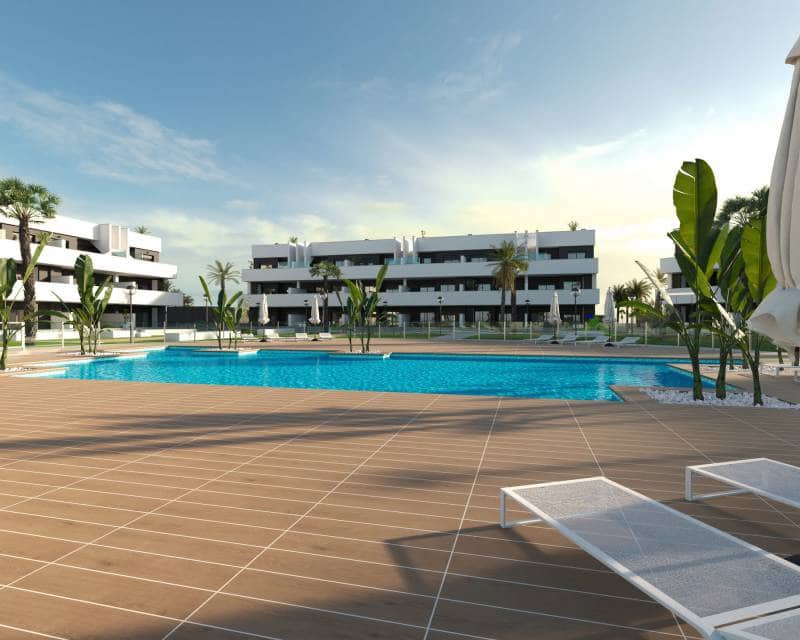 Apartamento de 3 habitaciones en Guardamar del Segura en venta con piscina - 235.000 € (Ref: 9633382)