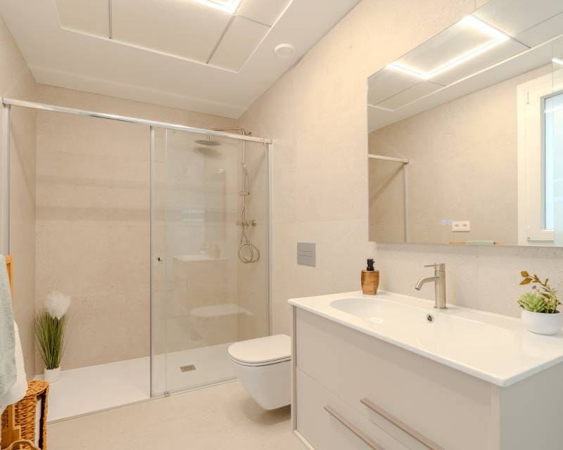 3 sypialnia Willa na sprzedaż w Los Alcazares z basenem - 467 000 € (Ref: 9633412)