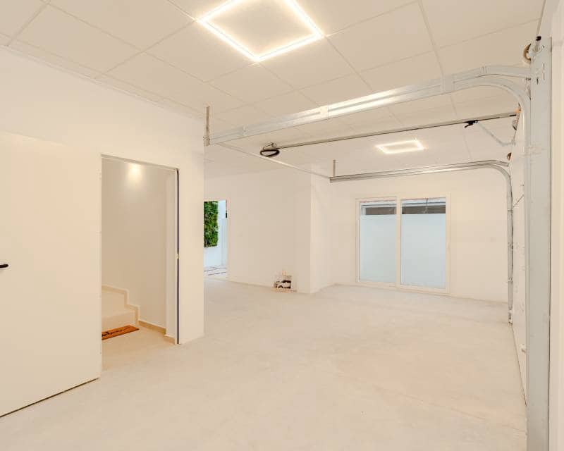 3 sypialnia Willa na sprzedaż w Los Alcazares z basenem - 467 000 € (Ref: 9633412)