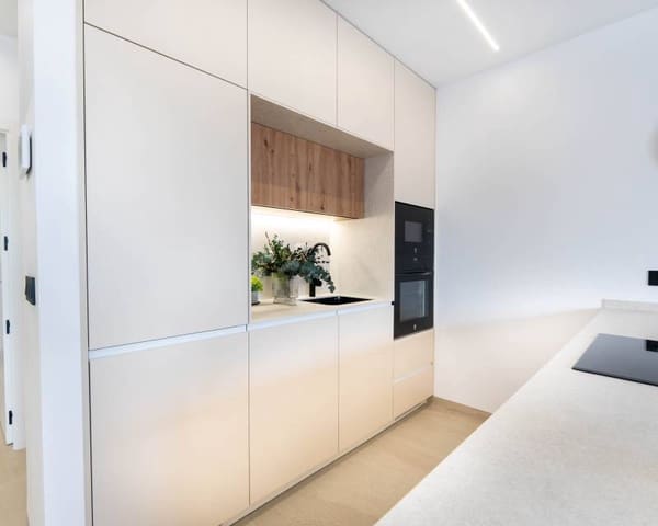 Chalet de 3 habitaciones en San Pedro del Pinatar ciudad, San Pedro del Pinatar en venta - 410.000 € (Ref: 9633432)