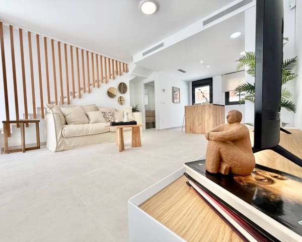 2 soverom Hus til salgs i Cox med svømmebasseng - € 229 000 (Ref: 9633496)