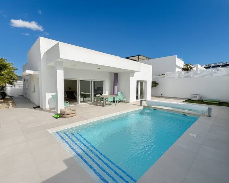 3 bedroom Villa for sale in Benijofar - € 569,500 (Ref: 9633503)