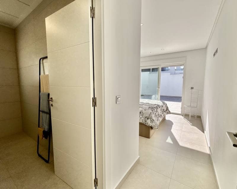 3 bedroom Villa for sale in Benijofar - € 569,500 (Ref: 9633503)