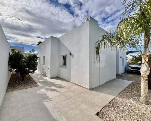 3 bedroom Villa for sale in Benijófar - € 569,500 (Ref: 9633503)