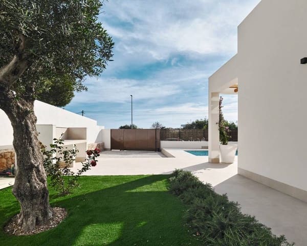 3 soverom Villa til salgs i Villamartin, Orihuela - € 760 000 (Ref: 9633509)
