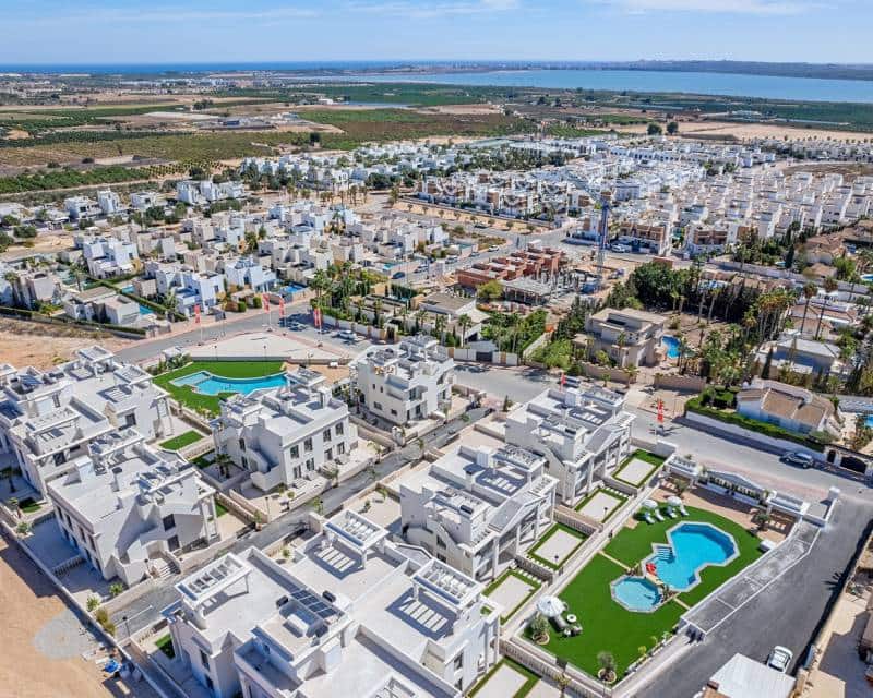 3 makuuhuone Huoneisto myytävänä paikassa Rojales mukana uima-altaan - 380 540 € (Ref: 9633603)