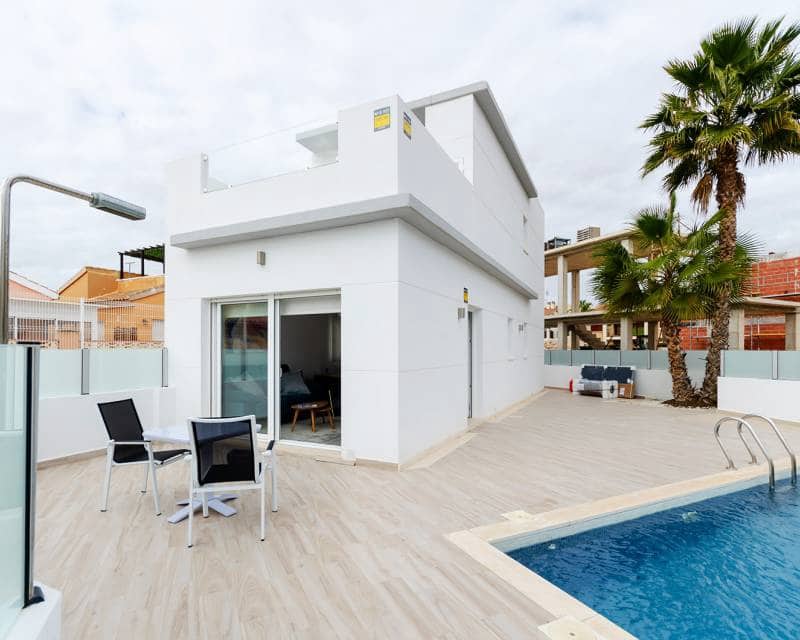 3 Zimmer Haus zu verkaufen in Torrevieja - 424.000 € (Ref: 9633615)