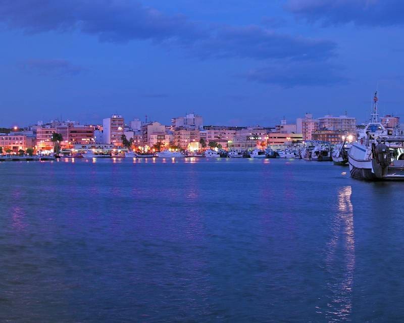 3 slaapkamer Appartement te koop in Alicante stad met zwembad - € 405.000 (Ref: 9633617)