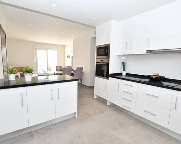 2 soveværelse Bungalow til salg i San Miguel de Salinas med swimmingpool - € 243.800 (Ref: 9633621)