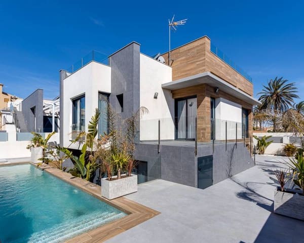 4 camera da letto Villa in vendita in Los Europeos, Torrevieja - 940.000 € (Rif: 9633651)