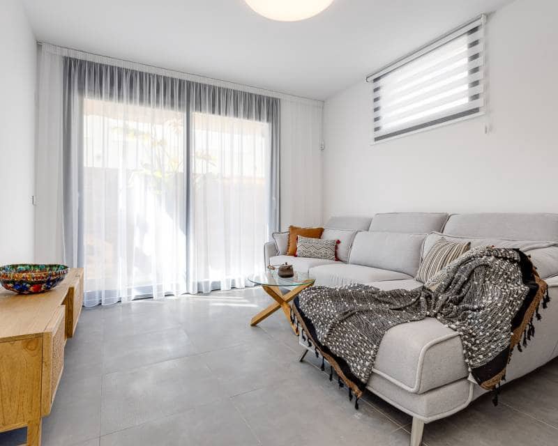 4 makuuhuone Huvila myytävänä paikassa La Mata - 940 000 € (Ref: 9633651)