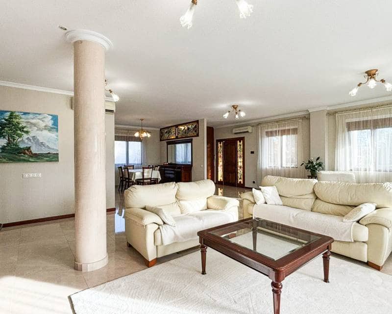 5 soveværelse Villa til salg i Ciudad Quesada med swimmingpool garage - € 630.000 (Ref: 9634792)