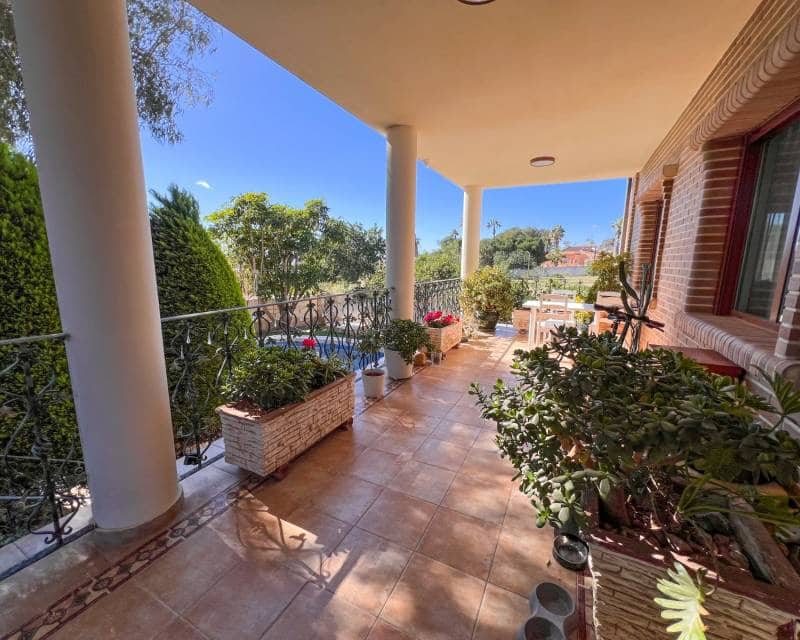 5 soveværelse Villa til salg i Ciudad Quesada med swimmingpool garage - € 630.000 (Ref: 9634792)