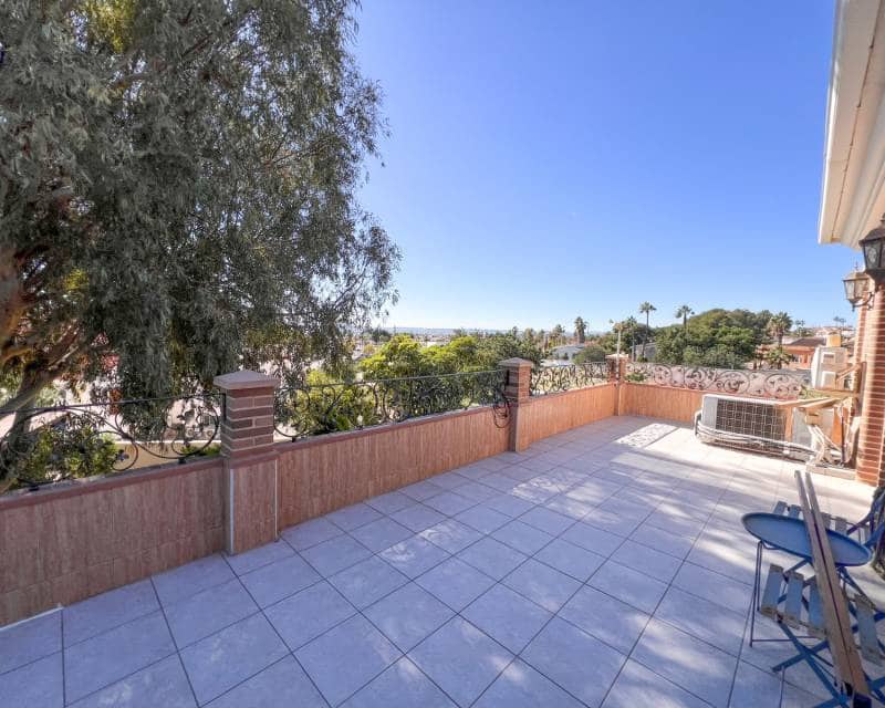 5 soveværelse Villa til salg i Ciudad Quesada med swimmingpool garage - € 630.000 (Ref: 9634792)