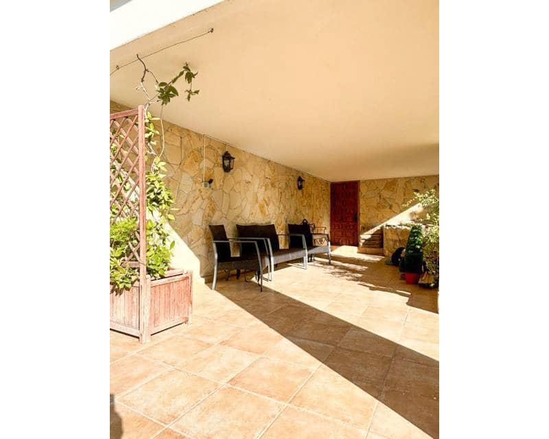 5 soveværelse Villa til salg i Ciudad Quesada med swimmingpool garage - € 630.000 (Ref: 9634792)