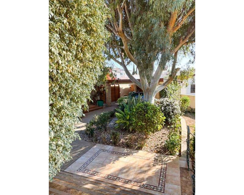 5 soveværelse Villa til salg i Ciudad Quesada med swimmingpool garage - € 630.000 (Ref: 9634792)