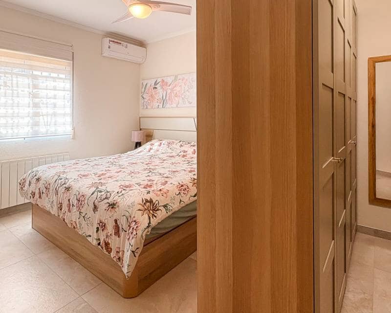 3 bedroom Villa for sale in Catral with pool garage - € 429,500 (Ref: 9635208)