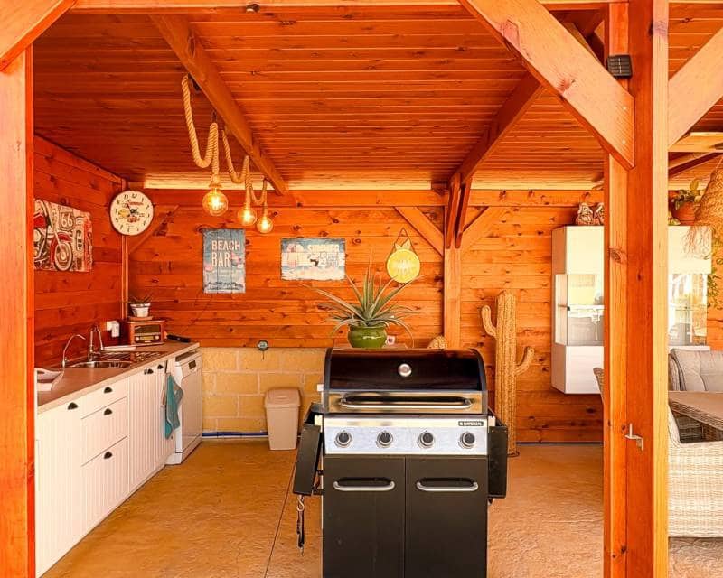 3 bedroom Villa for sale in Catral with pool garage - € 429,500 (Ref: 9635208)