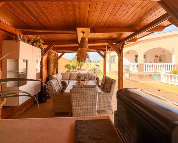 3 sovrum Villa till salu i Catral med pool garage - 429 500 € (Ref: 9635208)