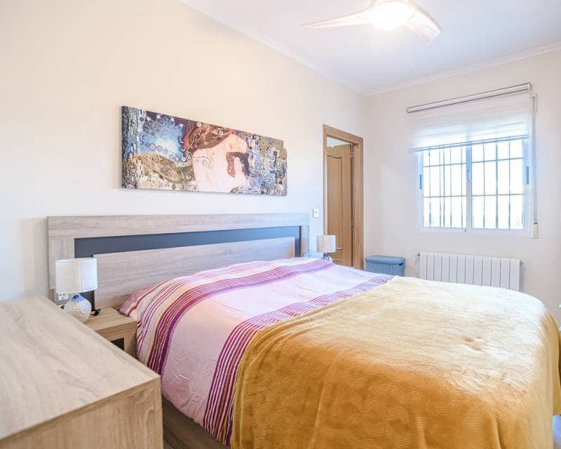 3 bedroom Villa for sale in Catral with pool garage - € 429,500 (Ref: 9635209)