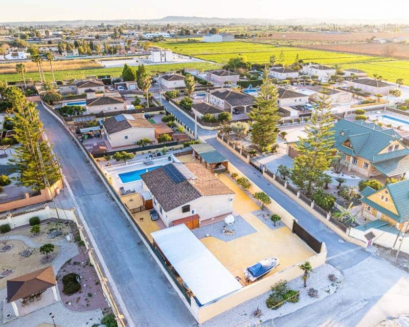 3 bedroom Villa for sale in Catral with pool garage - € 429,500 (Ref: 9635209)