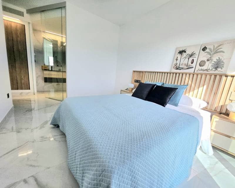 3 chambre Penthouse à vendre à El Raso avec piscine garage - 320 000 € (Ref: 9635210)