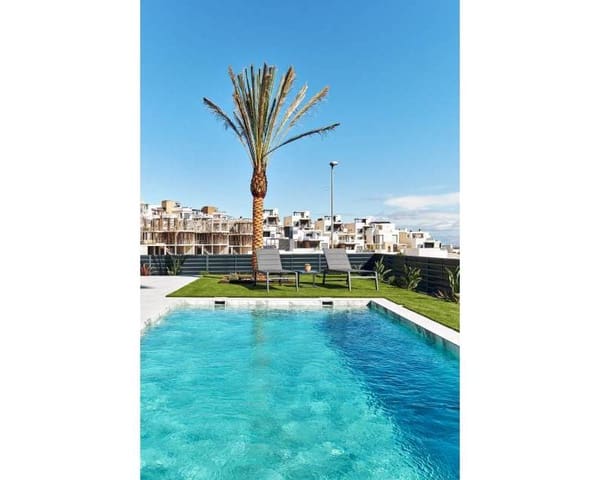 3 bedroom Villa for sale in San Miguel de Salinas - € 1,000,000 (Ref: 9641144)