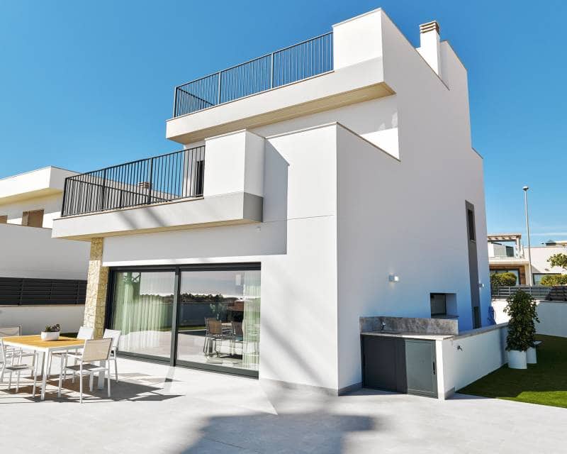 3 bedroom Villa for sale in San Miguel de Salinas - € 1,000,000 (Ref: 9641144)