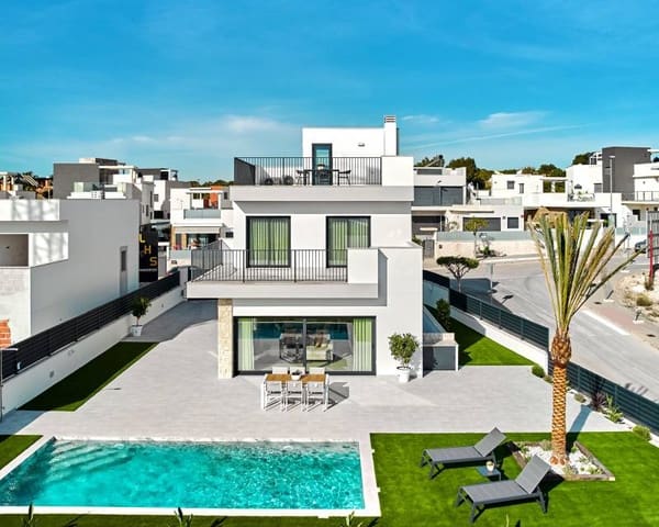 3 bedroom Villa for sale in San Miguel de Salinas - € 1,000,000 (Ref: 9641144)