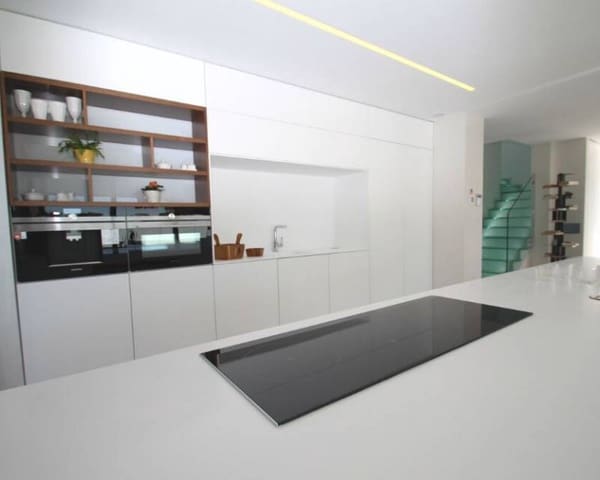 3 Zimmer Villa zu verkaufen in San Miguel de Salinas mit Pool - 975.000 € (Ref: 9641150)