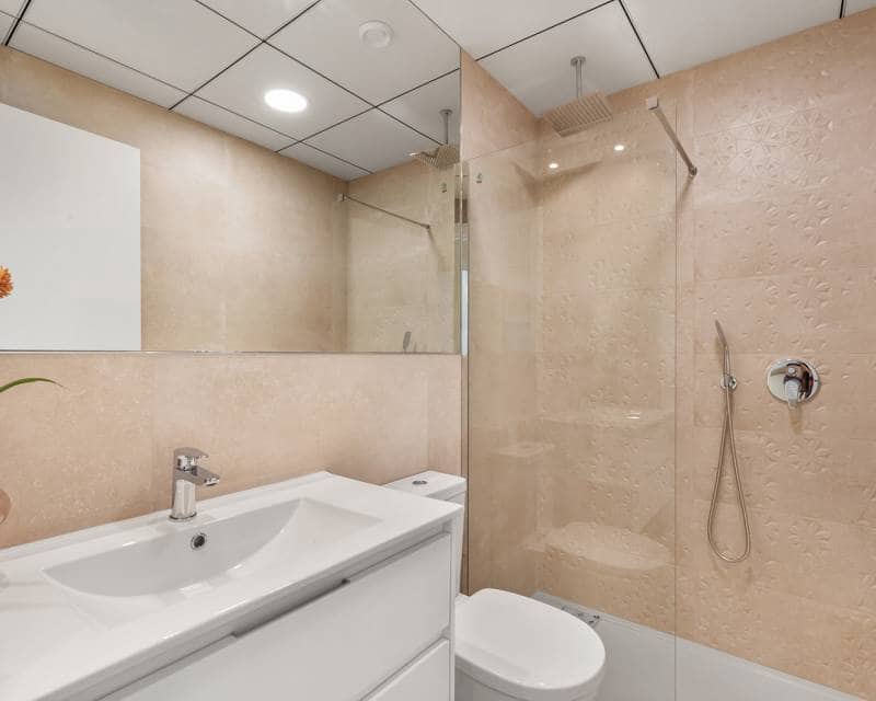 3 bedroom Villa for sale in Los Alcazares with pool - € 539,900 (Ref: 9641165)