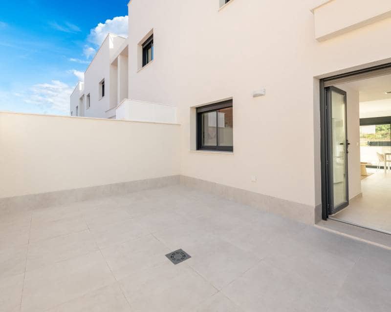 3 quarto Moradia Geminada para venda em Cox com piscina - 223 000 € (Ref: 9641172)