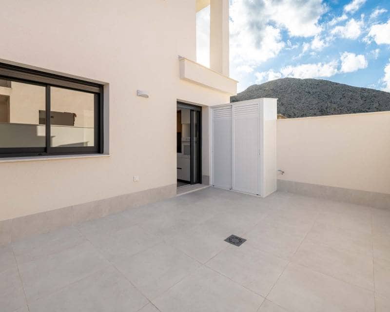 3 quarto Moradia Geminada para venda em Cox com piscina - 223 000 € (Ref: 9641172)