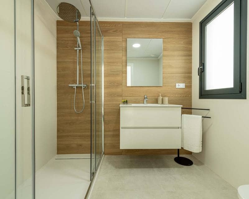 3 quarto Moradia Geminada para venda em Cox com piscina - 223 000 € (Ref: 9641172)