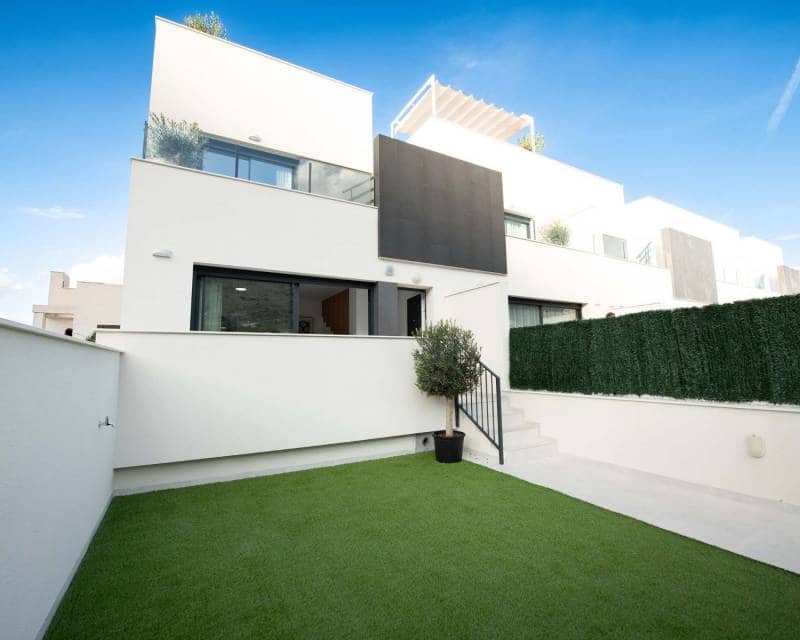 3 quarto Moradia Geminada para venda em Cox com piscina - 223 000 € (Ref: 9641172)
