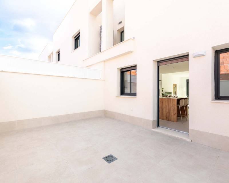 2 quarto Moradia Geminada para venda em Cox com piscina - 223 000 € (Ref: 9641175)