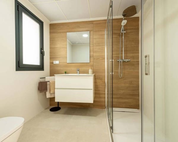 2 sovrum Semi-fristående Villa till salu i Cox med pool - 223 000 € (Ref: 9641175)