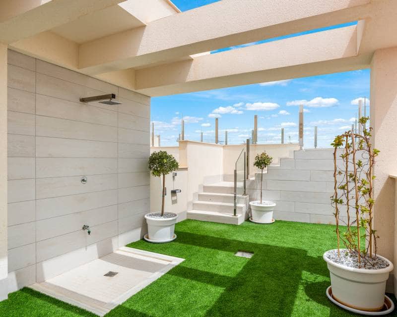 2 Zimmer Apartment zu verkaufen in Torrevieja mit Pool - 249.000 € (Ref: 9641182)