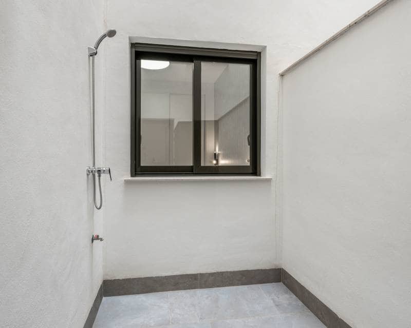 2 Zimmer Apartment zu verkaufen in Torrevieja mit Pool - 249.000 € (Ref: 9641182)