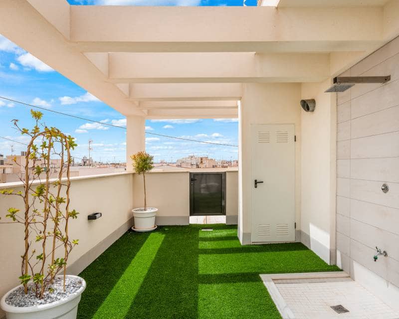 2 Zimmer Apartment zu verkaufen in Torrevieja mit Pool - 249.000 € (Ref: 9641182)