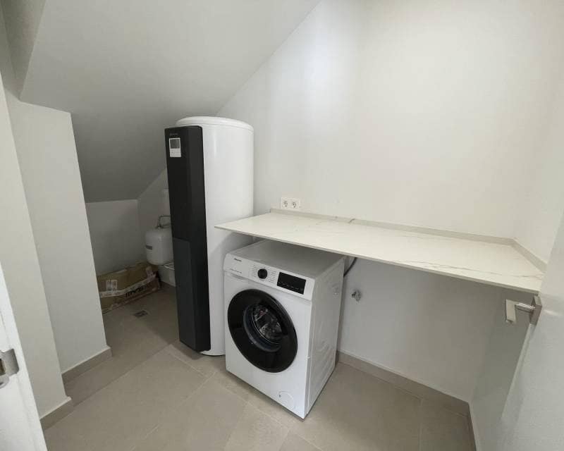 Chalet de 3 habitaciones en Heredades en venta - 359.900 € (Ref: 9641183)