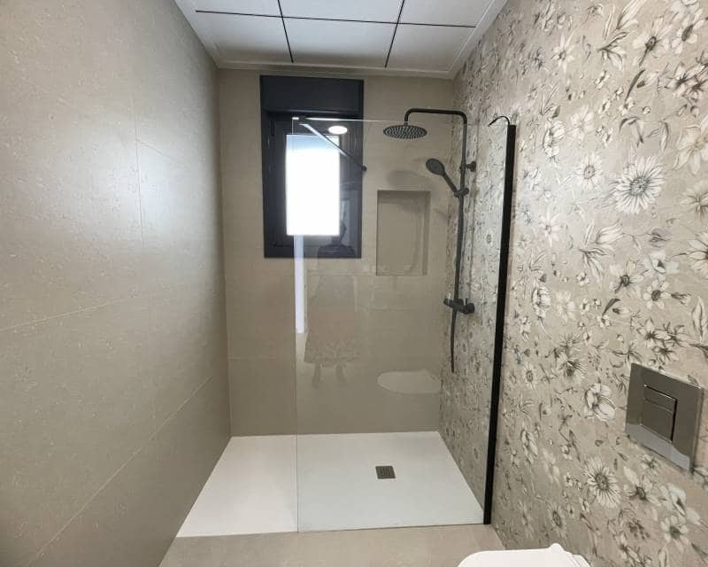 Chalet de 3 habitaciones en Heredades en venta - 359.900 € (Ref: 9641183)