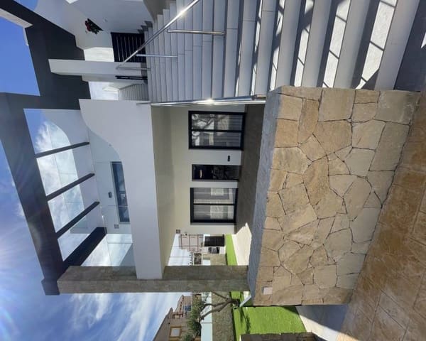 3 soverom Bungalow til salgs i Aguas Nuevas, Torrevieja med svømmebasseng - € 363 500 (Ref: 9641202)