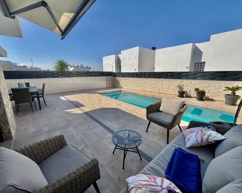 3 bedroom Villa for sale in Benijofar - € 429,500 (Ref: 9641275)