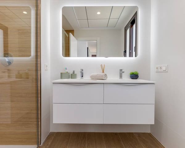 4 Zimmer Villa zu verkaufen in Golf Bahía, Finestrat - 850.000 € (Ref: 9641287)