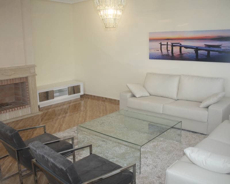 3 bedroom Villa for sale in Torrevieja - € 550,000 (Ref: 9641307)