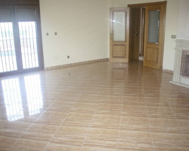 3 bedroom Villa for sale in Torrevieja - € 550,000 (Ref: 9641307)