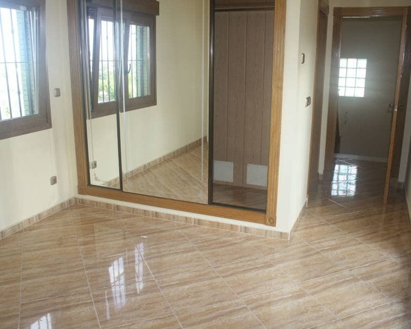 3 bedroom Villa for sale in Torrevieja - € 550,000 (Ref: 9641307)